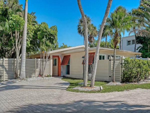 Luxury Lido Key Vacation Home -Private Pool & Beach Access